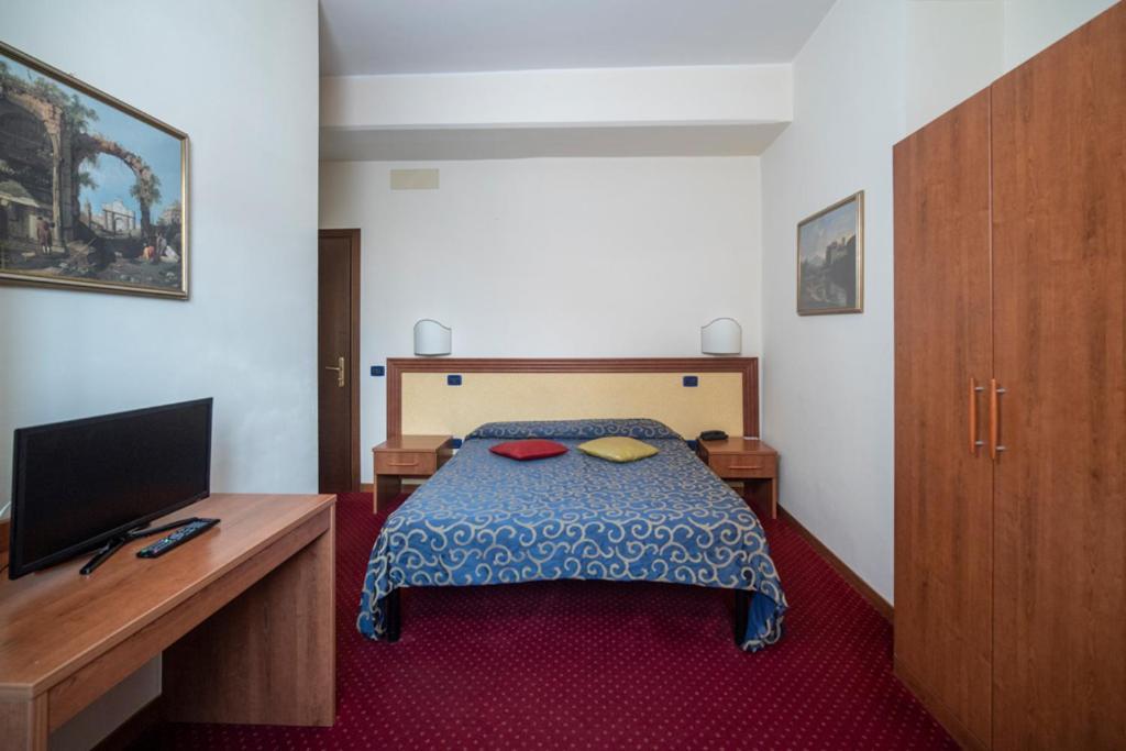 Hotel Italia & Lombardi Montefiascone Kültér fotó