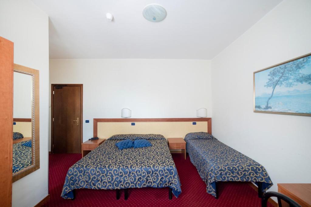 Hotel Italia & Lombardi Montefiascone Kültér fotó