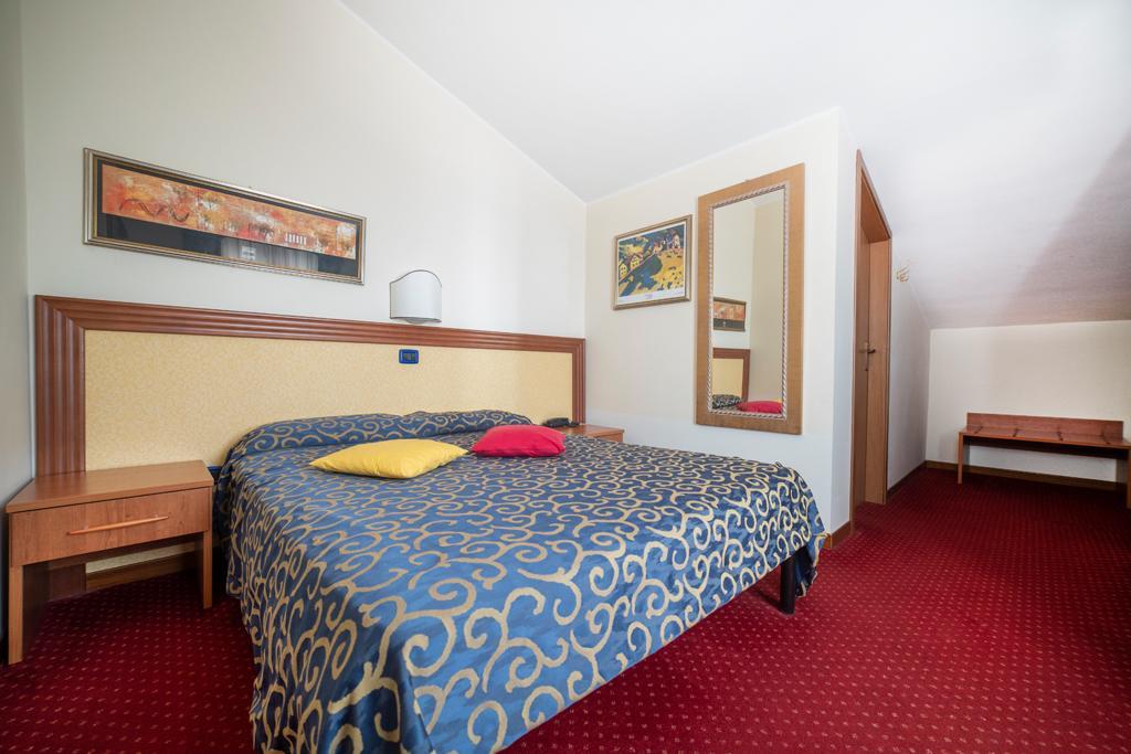 Hotel Italia & Lombardi Montefiascone Kültér fotó