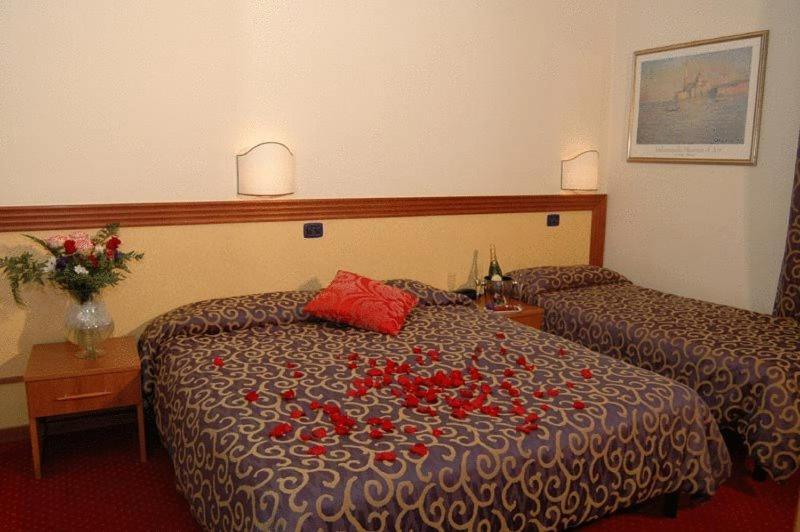 Hotel Italia & Lombardi Montefiascone Kültér fotó